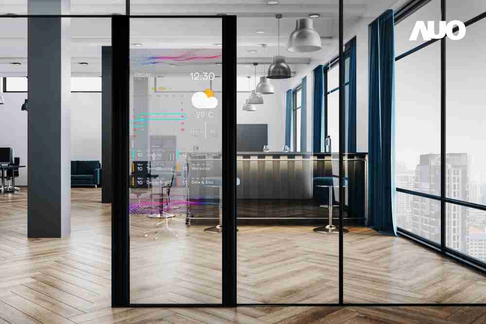 至成国际致力于研发低能耗之绿色产品，，，如低能耗发光组件Micro LED显示技术，，具高透明、、可无限拼接的特性，，，可依需求调整并延伸应用于不同场域，，，包括汽车侧窗或家庭玄关、、、、智慧橱窗、、、、商业展示等